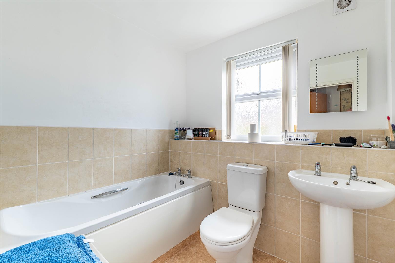 2 bed property in Quins Croft, Leyland